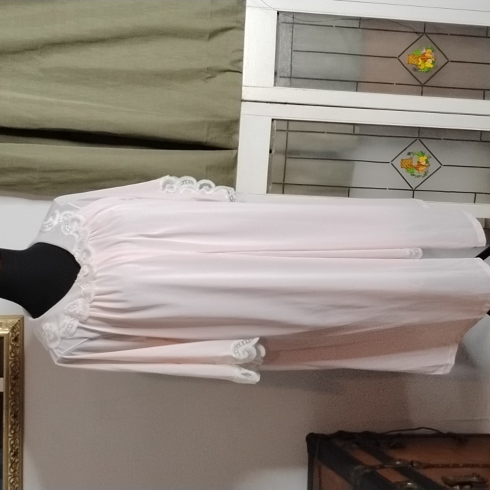 Two Piece Pale Pink Nite Gown With Lace Details